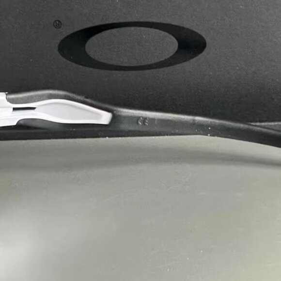 Oakley Sports Sunglasses – White Frame · Prizm Road Lens - Picture 4 of 5